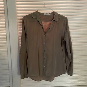 Everlane size M silk taupe blouse